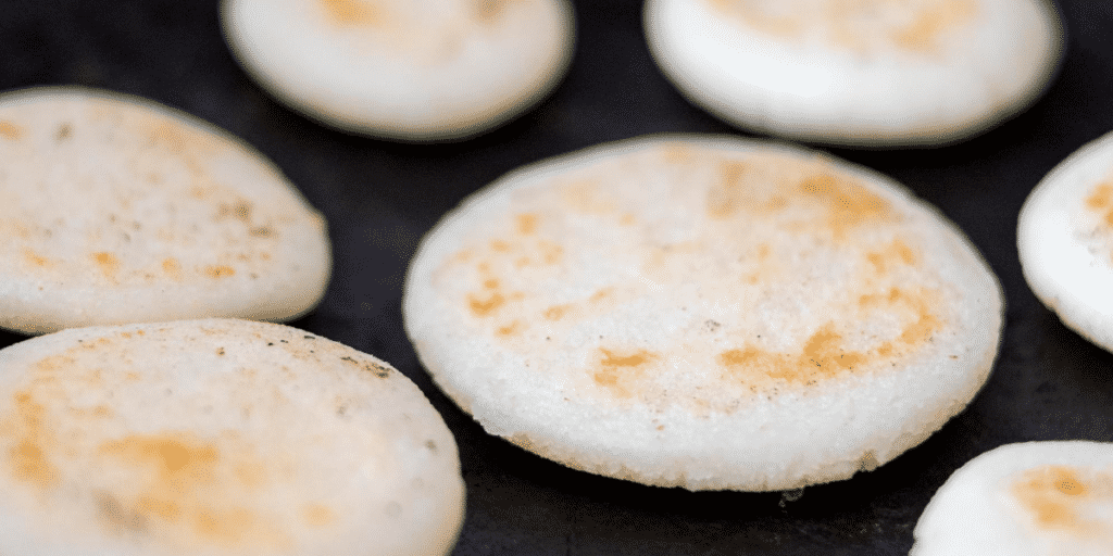 Arepa y changua bogotana